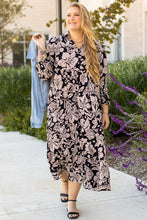 Cargar imagen en el visor de la galería, Black Plus Size Floral Printed Puff Sleeve Collared Maxi Dress
