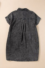 Cargar imagen en el visor de la galería, Black Acid Wash Button Front Collared Short Sleeve Denim Dress
