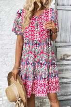 Cargar imagen en el visor de la galería, Pink Bohemian Print Tie Neck Ruffle Hem Short Dress
