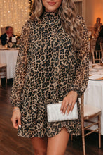 Cargar imagen en el visor de la galería, Brown Leopard Print Long Sleeve Short Shift Dress
