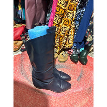 Load image into Gallery viewer, Vintage 80s 100% Genuine Leather Women’s Navy Pointed-Toe Mid-Calf Boots

