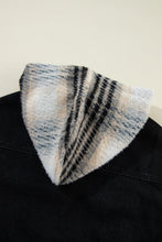 Cargar imagen en el visor de la galería, Black Plaid Sleeve Frayed Hem Hooded Denim Jacket
