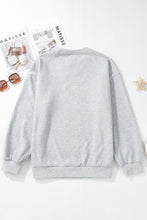 Cargar imagen en el visor de la galería, Light Grey Creep It Real Ghost Print Plus Size Sweatshirt
