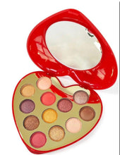 Cargar imagen en el visor de la galería, Amuse Heart Eye Think Eye&#39;m In Love Eyeshadow Palette
