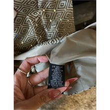 Cargar imagen en el visor de la galería, Vintage R &amp; M Richard’s Satin-Trim Geometric Print Blazer Jacket - Taupe Bling
