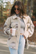 Cargar imagen en el visor de la galería, Khaki Western Aztec Print Sherpa Splicing Buttoned Flap Pocket Coat
