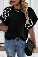 Load image into Gallery viewer, Black Flower Embroidery Sweater Tee
