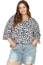 Cargar imagen en el visor de la galería, Brown Leopard Print V Neck Batwing Sleeve Plus Size Top
