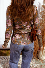 Load image into Gallery viewer, Brown Floral Print Waffle Textured Long Sleeve Top
