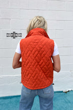 Cargar imagen en el visor de la galería, Jericho Reversible Vest
