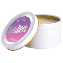 Cargar imagen en el visor de la galería, Massage Candle Smitten Strawberry &amp; Champagne 4oz
