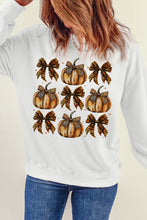 Cargar imagen en el visor de la galería, Beige Pumpkin Leopard Bow Knot Print Pullover Sweatshirt
