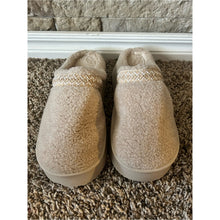 Load image into Gallery viewer, Brand New Cozy Days Cream Faux Sherpa Slippers - Plush Indoor Comfort Cream
