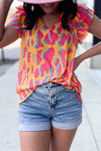 Cargar imagen en el visor de la galería, Orange Abstract Print V Neck Ruffled Sleeve Blouse
