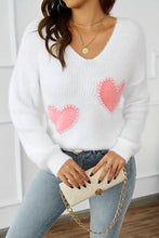 Cargar imagen en el visor de la galería, White Pearl Beaded Heart Pattern Fuzzy V Neck Sweater
