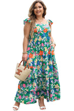 Cargar imagen en el visor de la galería, Green Plus Size Floral Smocked Back Tiered Maxi Dress
