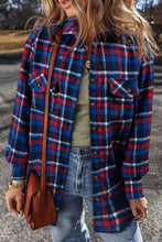 Cargar imagen en el visor de la galería, Navy Blue Plaid Flap Pocket Button Up Shacket
