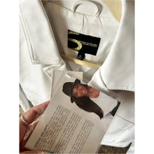 Cargar imagen en el visor de la galería, Serena Williams Cropped White Utility Jacket with Pocket Flaps - Women's
