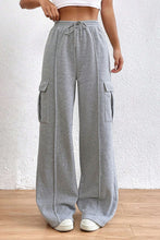 Cargar imagen en el visor de la galería, Light Grey Drawstring Waist Cargo Sweatpants
