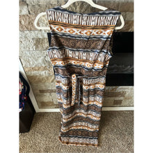 Cargar imagen en el visor de la galería, 90s Vintage Dani Michaels Brown &amp; Cream Tribal-Print Sleeveless Maxi Dress
