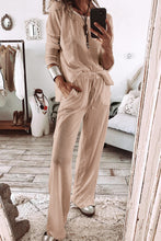 Cargar imagen en el visor de la galería, Parchment Textured Long Sleeve T Shirt and Pants Lounge Set
