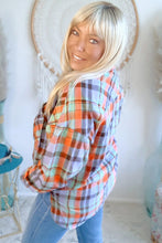 Cargar imagen en el visor de la galería, Orange Plus Size Plaid Print Buttoned Shirt
