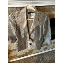 Cargar imagen en el visor de la galería, Vintage R &amp; M Richard’s Satin-Trim Geometric Print Blazer Jacket - Taupe Bling
