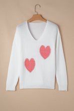 Cargar imagen en el visor de la galería, White Pearl Beaded Heart Pattern Fuzzy V Neck Sweater
