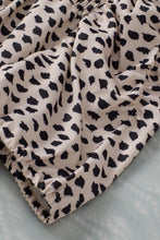 Cargar imagen en el visor de la galería, Khaki Leopard Shirred Round Neck Puff Sleeve Blouse
