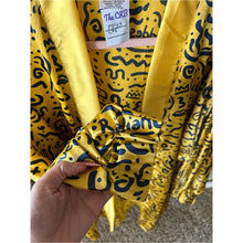 Cargar imagen en el visor de la galería, 90s Inspired Bold Yellow Printed Duster Coat with Satin Trim
