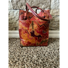 Load image into Gallery viewer, Vintage 90s 135th Street Elephant Circa 1992 Leather Elephant Purse
