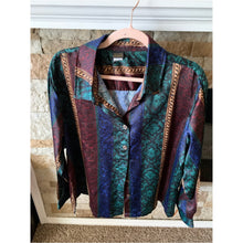 Cargar imagen en el visor de la galería, Salon Studio 90s Vintage Old Money Button Down Top
