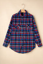 Cargar imagen en el visor de la galería, Navy Blue Plaid Flap Pocket Button Up Shacket
