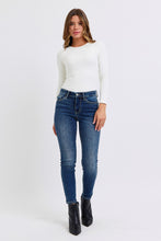 Cargar imagen en el visor de la galería, Judy Blue Full Size Mid-Rise Waist Skinny Jeans with Pockets
