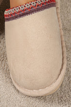 Cargar imagen en el visor de la galería, Gray Faux Suede Plush Liner Contrast Embroidered Detail Winter Slippers
