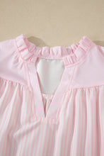 Cargar imagen en el visor de la galería, Pink Stripe Contrast Trim V Neck Flutter Sleeve Blouse
