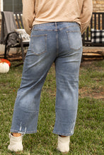 Cargar imagen en el visor de la galería, Medium Grey Plus Size Button Fly High Waist Ripped Straight Leg Jeans
