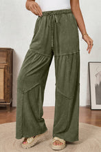 Cargar imagen en el visor de la galería, Vineyard Green Mineral Wash Tiered Wide Leg Patchwork Drawstring Pants
