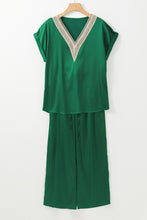 Load image into Gallery viewer, Dark Green Guipure Trim V Neck Satin Two-piece Set
