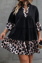 Cargar imagen en el visor de la galería, Black Leopard Patchwork Split Neck Ruffle Curvy Dress
