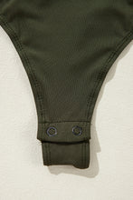 Cargar imagen en el visor de la galería, Moss Green Ruched Wrap V Neck Long Sleeve Bodysuit
