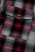 Cargar imagen en el visor de la galería, Red Plaid Print Chest Pocket Buttoned Hooded Shacket
