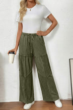 Cargar imagen en el visor de la galería, Vineyard Green Mineral Wash Tiered Wide Leg Patchwork Drawstring Pants
