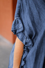 Cargar imagen en el visor de la galería, Dusk Blue Chambray Ruffle Hem Half Sleeve Open Loose Kimono
