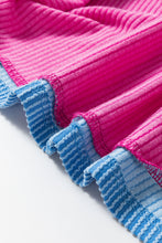 Cargar imagen en el visor de la galería, Bright Pink Textured Contrast Trim Round Neck T Shirt
