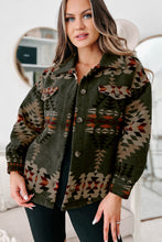 Cargar imagen en el visor de la galería, Green Aztec Print Flap Pockets Long Sleeve Shacket
