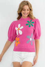 Cargar imagen en el visor de la galería, Bright Pink Floral Bubble Short Sleeve Floral Sweater
