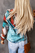 Cargar imagen en el visor de la galería, Multicolor Aztec Print Frayed Hem Denim Jacket
