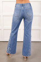 Cargar imagen en el visor de la galería, Ashleigh Blue Embroidered Western Print Flare Leg Full Length Jeans
