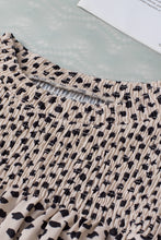 Cargar imagen en el visor de la galería, Khaki Leopard Shirred Round Neck Puff Sleeve Blouse
